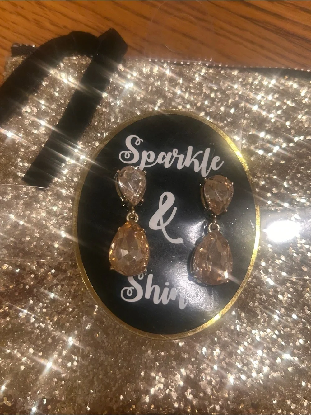 Gold Glitter Accessory Pouch Bag with teardrop Earrings